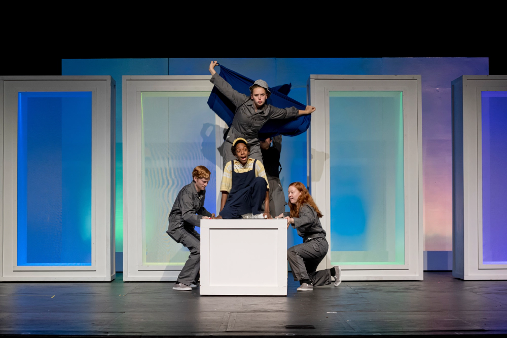 Providence Day's The Yellow Boat, 2022 | Lighting Design: Charlie Zeller | Photography: Mike McCarn
